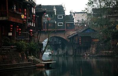 凤凰古镇在湖南哪个市【相关词_ 湖南凤凰古镇在哪里】
